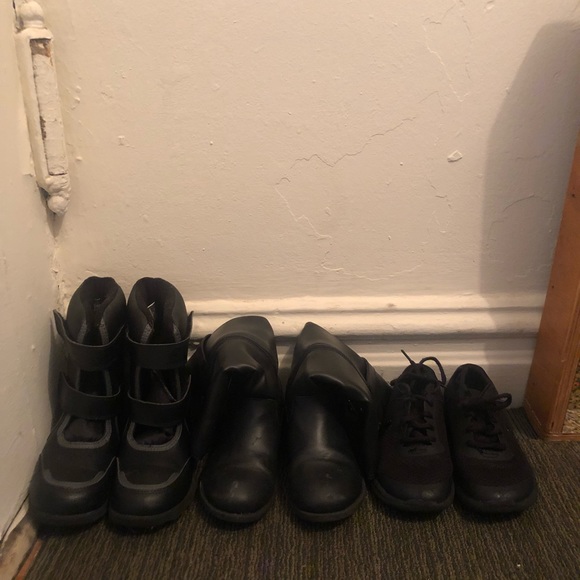 Children’s Shoes - Picture 3 of 6